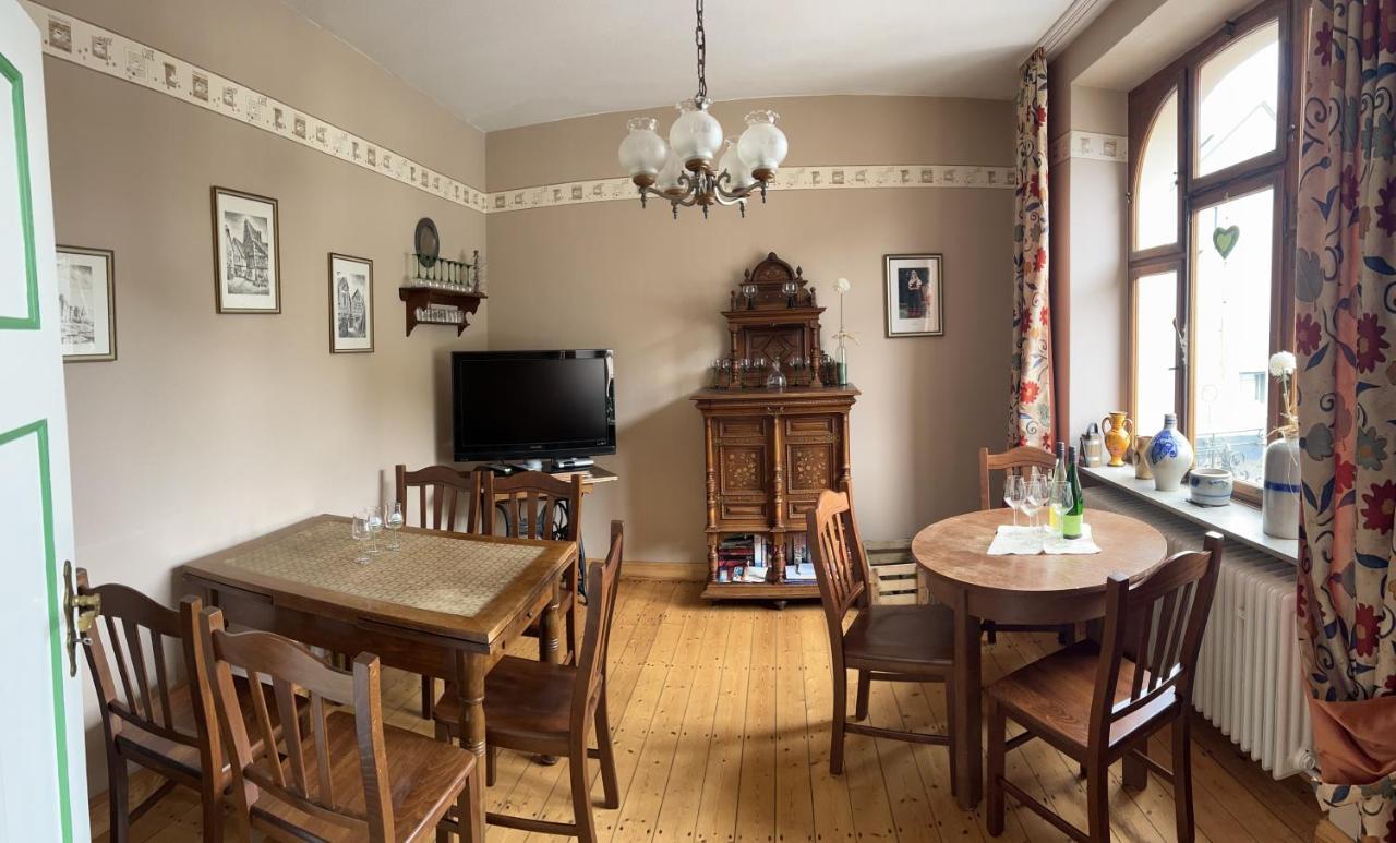 Weingut Gaestehaus Bach Cochem Bagian luar foto
