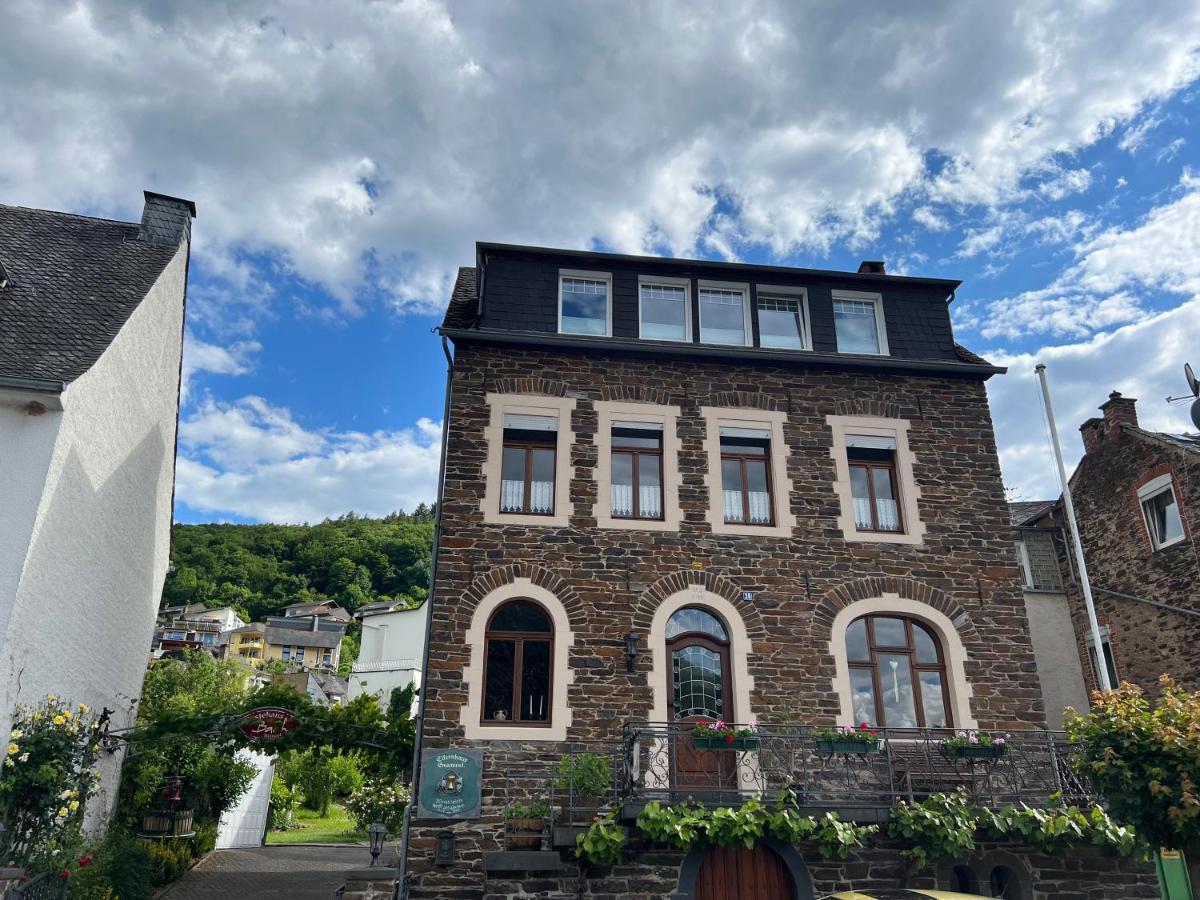 Weingut Gaestehaus Bach Cochem Bagian luar foto